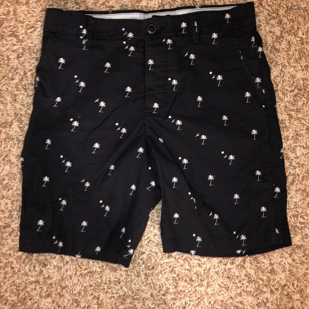 H&M Slim Fit Palm Tree Shorts Men’s 30 Medium